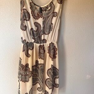 Gentle Fawn Paisley Print Sleeveless Dress